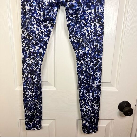Beyond Yoga Splatter Blue Leggings Size Medium Full Length Mid Rise - Picture 5 of 7